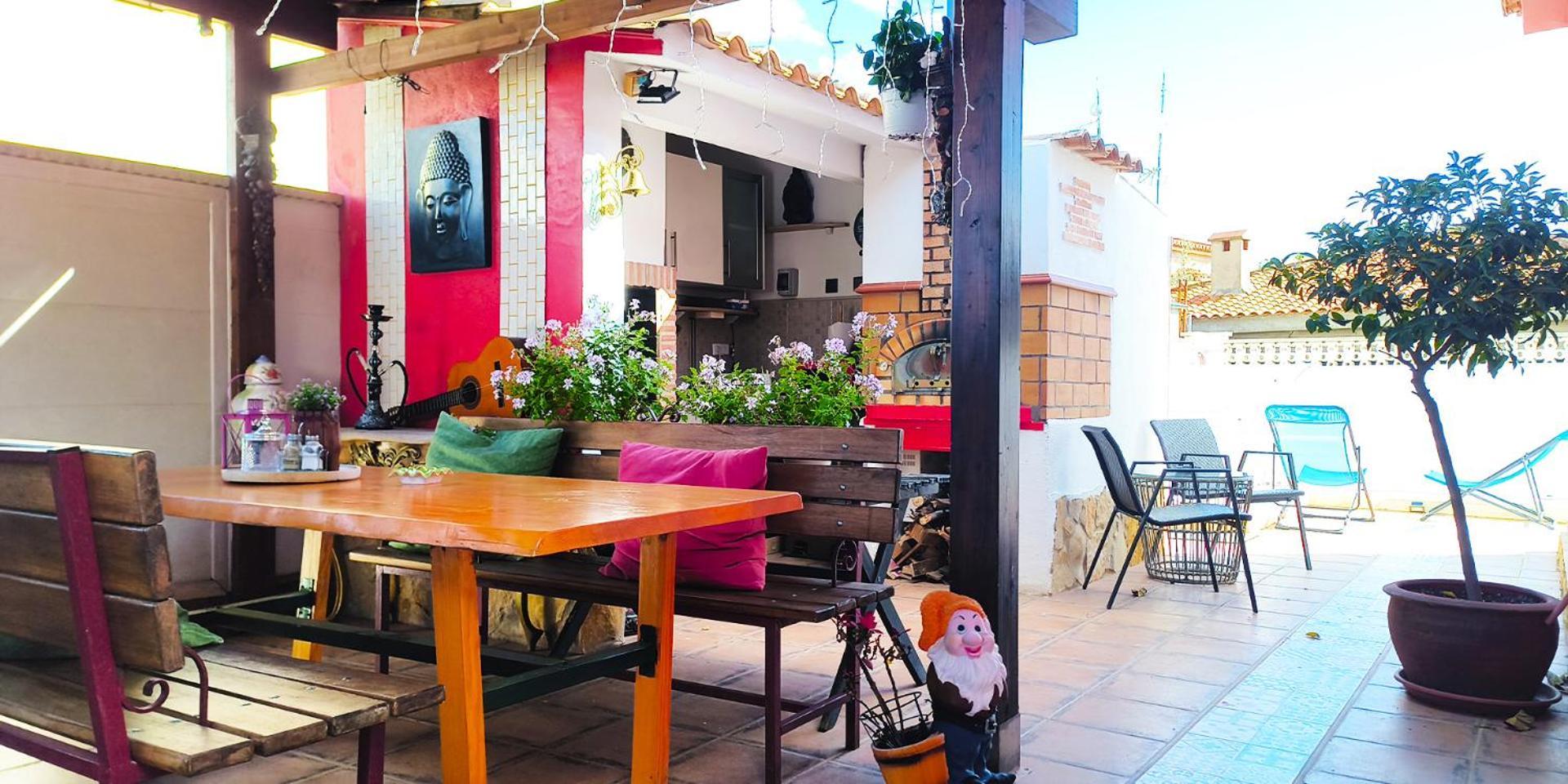 Tienda Linda Hotell Puebla de Vallbona Eksteriør bilde