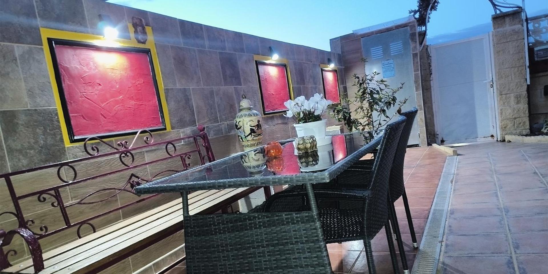 Tienda Linda Hotell Puebla de Vallbona Eksteriør bilde